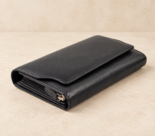 Black nappa leather zip organiser wallet AIL-LW-0068, three-quarter view