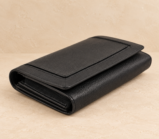 Black pebbled leather accordion long wallet AIL-LW-0069, three-quarter view